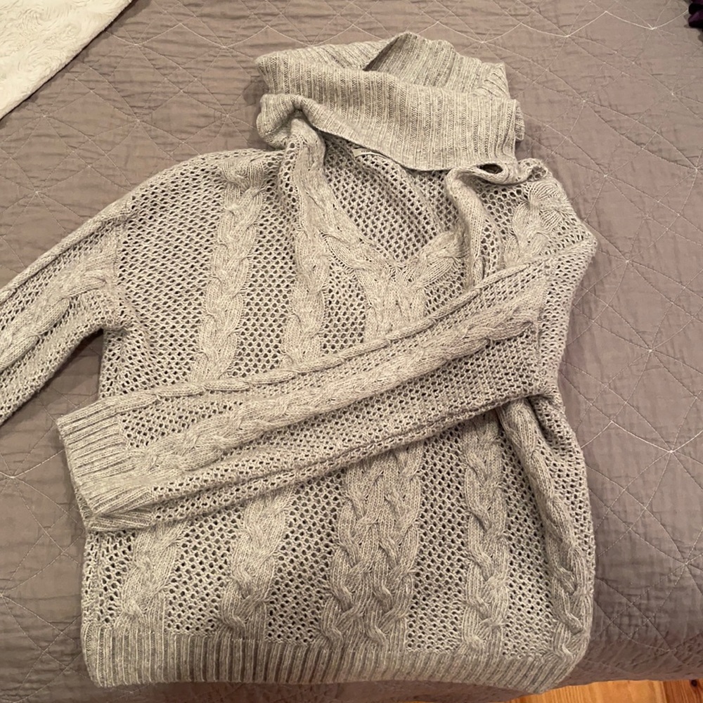 Urban Outfitters Gray Sweater Size XS